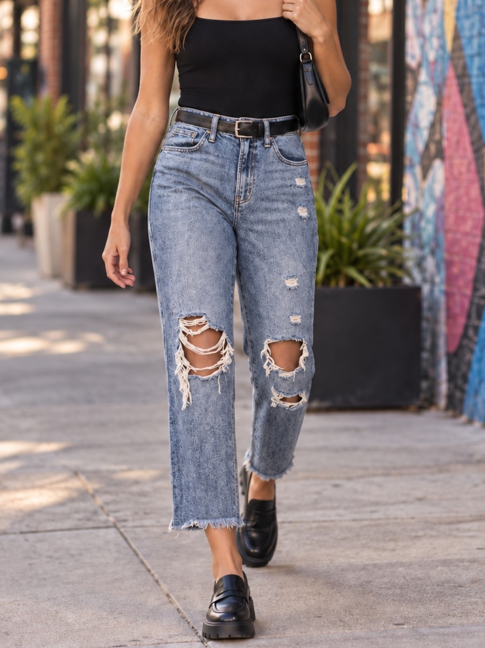 Flying Monkey Distressed Cropped Jeans size 27